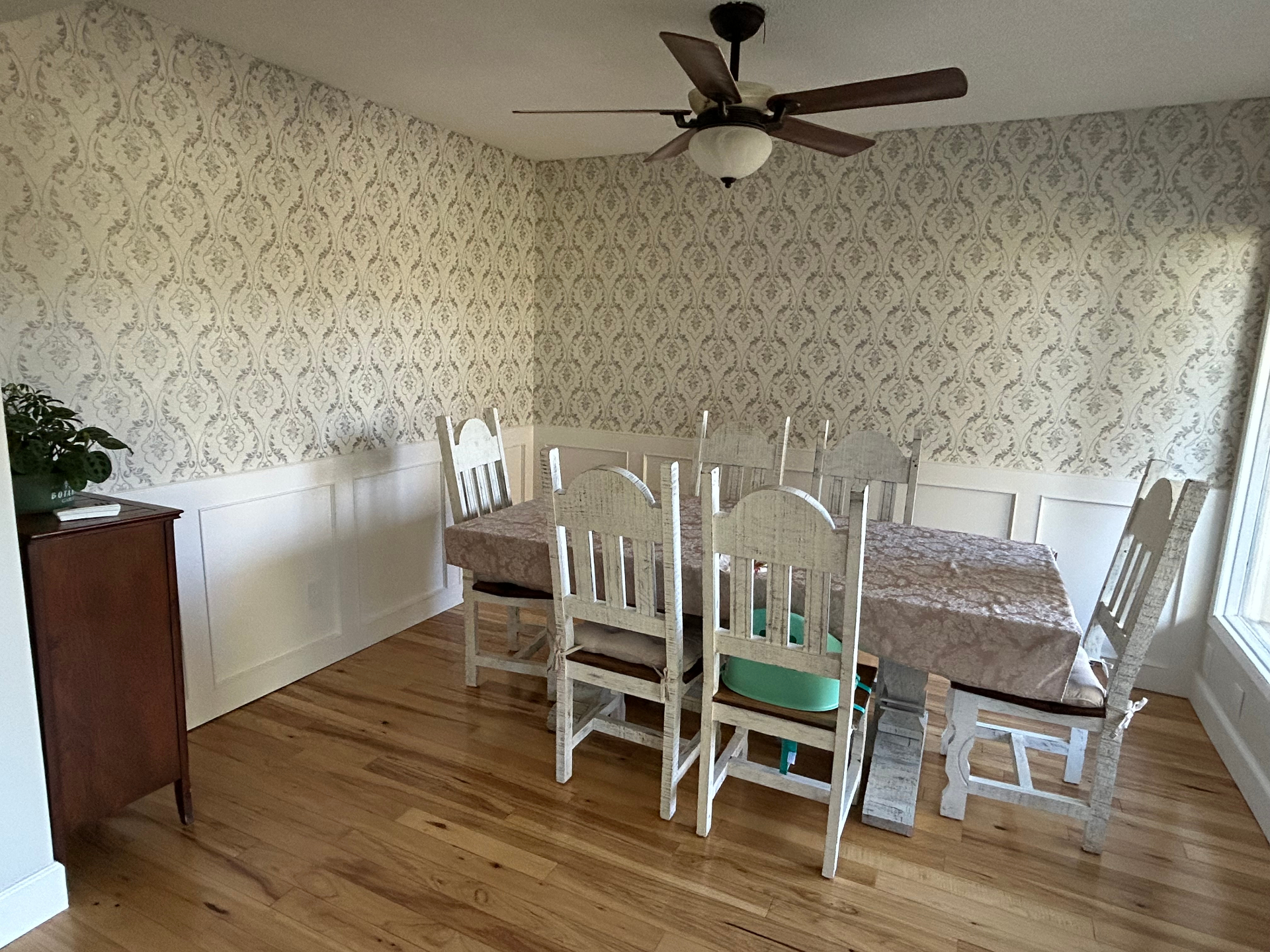 Dining Room Walls