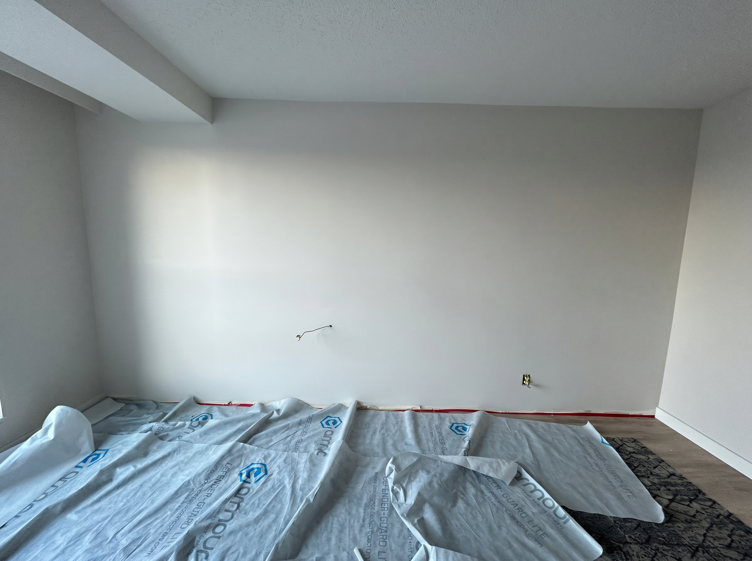 Before, /__l5e/assets-v1/81eed4eb-5747-4432-90bd-667cf6a4e999/hotel-downtown-before.jpg