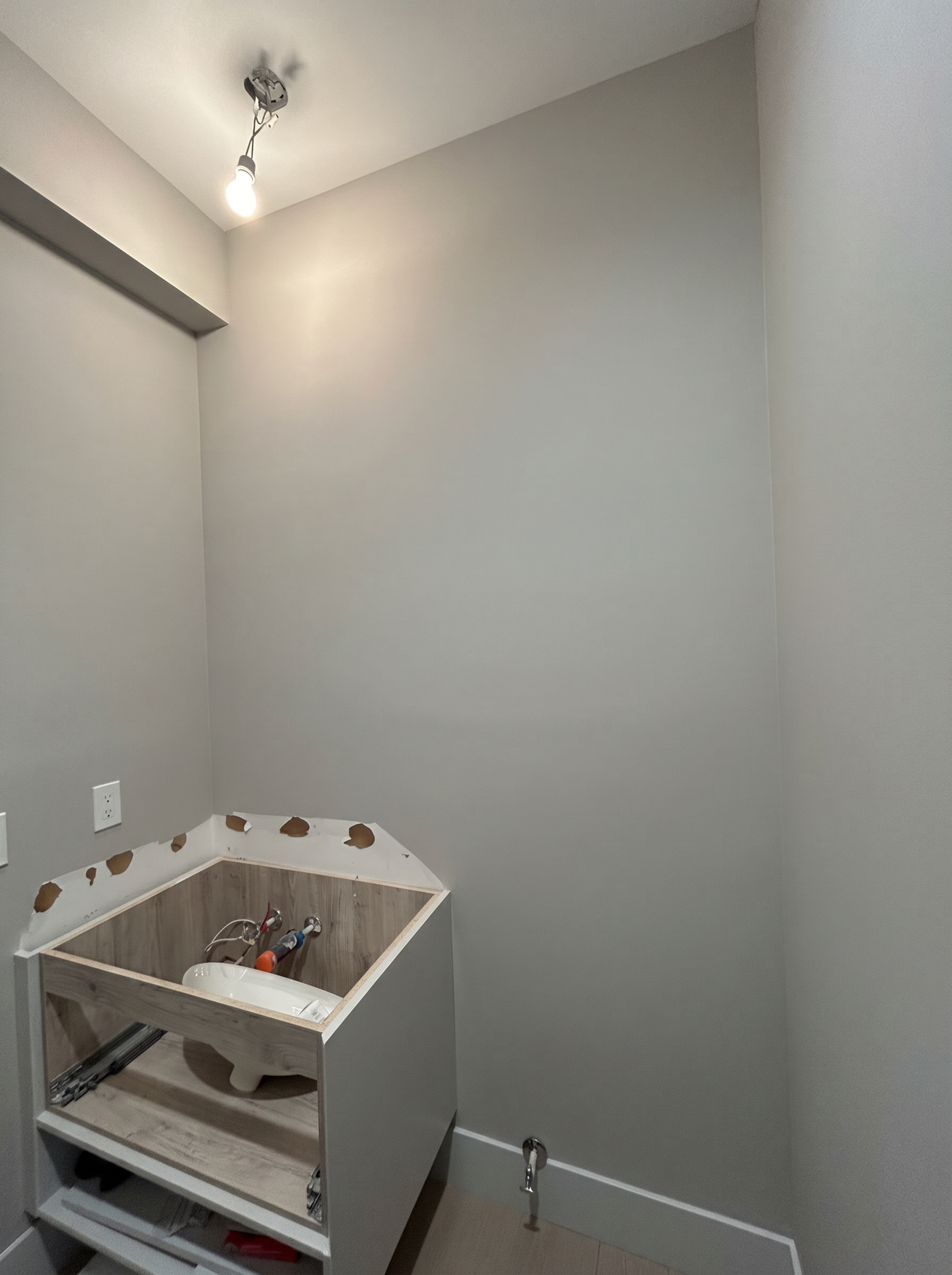 Before, /__l5e/assets-v1/8c2e3b97-d1ad-4fae-abb5-bd0790d43b28/bathroom-residential-before.jpg